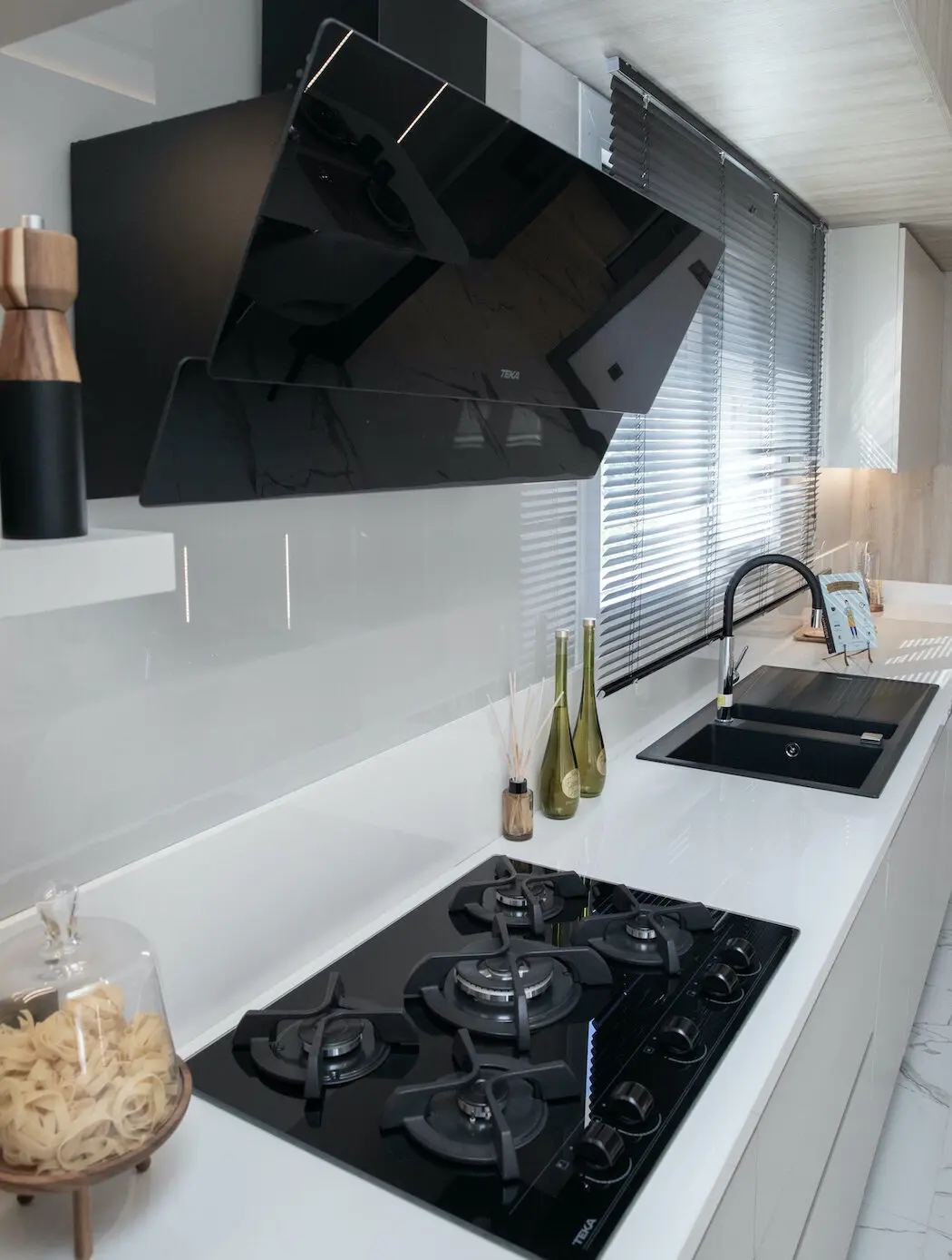 Fitted kitchen